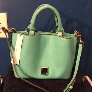 Dooney and bourke mini Barlow